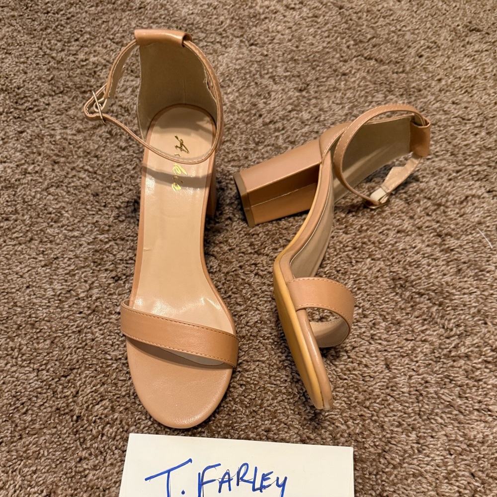Chic Tan Block Heel Sandals